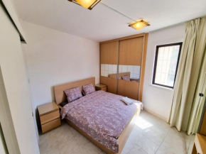 Cheer Up City Apartment, Near to the Finikoudes Beach